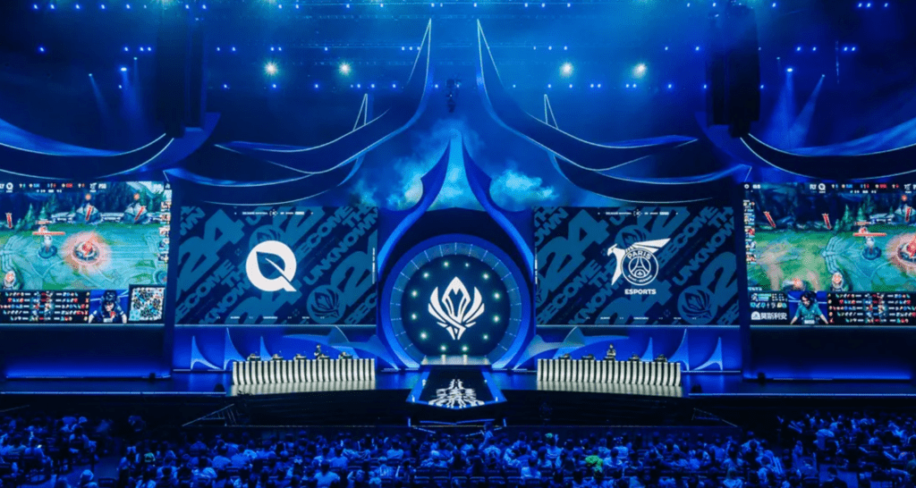 T1若夺十七强能否名流千古？全球冠军奖杯与电竞史册的终极对话